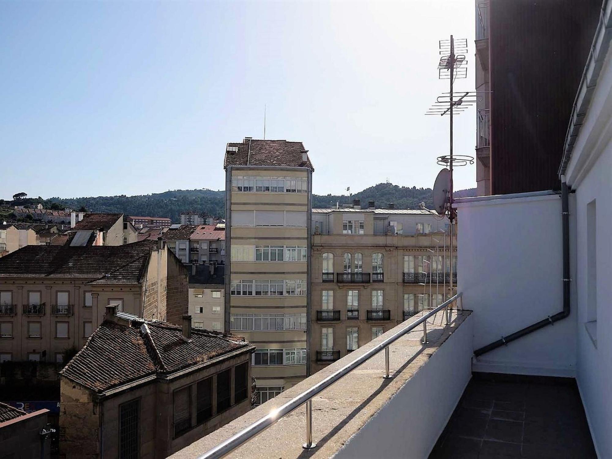 Charming Apartment In Ourense Overlooking The City ภายนอก รูปภาพ